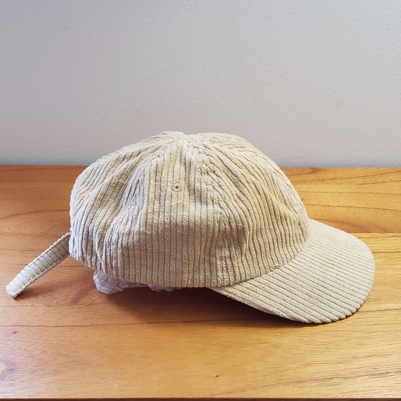 Vintage Beige / Off-White Adjustable Corduroy Hat - Picture 3 of 4